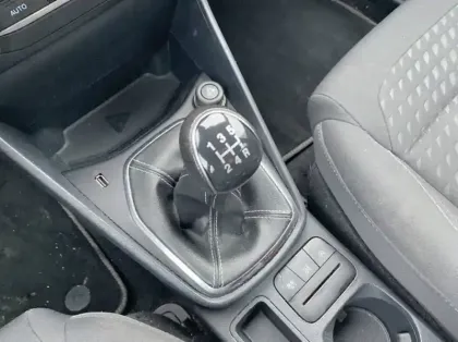 Photo 7 Ford Fiesta 1.1 75ch Titanium 5p