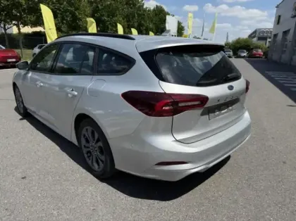 Photo 6 Ford Focus  SW 1.0 EcoBoost 125ch mHEV ST Line