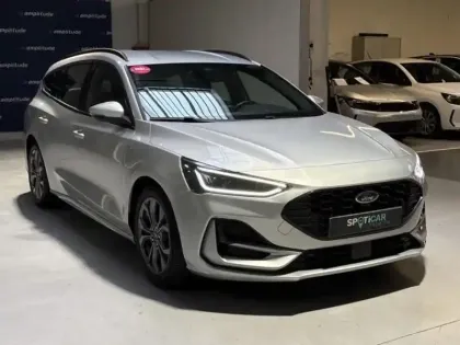 Photo 17 Ford Focus  SW 1.0 EcoBoost 125ch mHEV ST Line