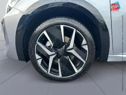 Photo 24 Peugeot 208  1.2 Hybrid 110ch Envy e-DCS6