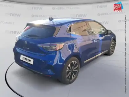 Photo 5 Renault Clio  1.6 E-Tech 145ch full hybrid Techno - 24 Camera GPS