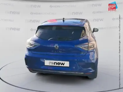 Photo 6 Renault Clio  1.6 E-Tech 145ch full hybrid Techno - 24 Camera GPS