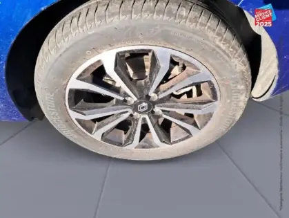 Photo 9 Renault Clio  1.6 E-Tech 145ch full hybrid Techno - 24 Camera GPS