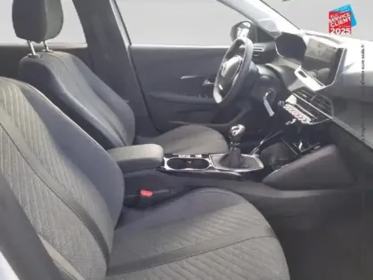 Photo 4 Peugeot 208  1.2 100ch S/S Allure Radar AV/AR Carplay