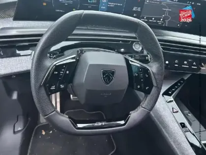 Photo 11 Peugeot 3008  1.2 Hybrid 136ch GT e-DCS6