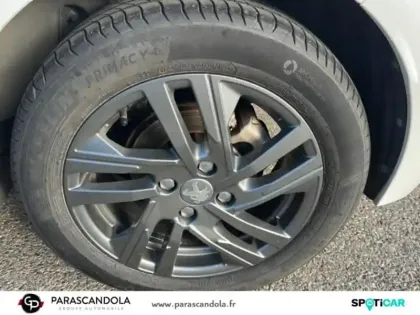 Photo 10 Peugeot 208  1.5 BlueHDi 100ch S&S Active Pack