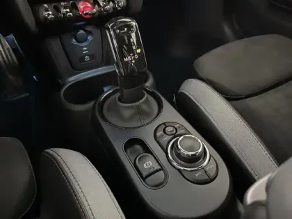 Photo 10 Mini Mini  JCW 231ch Edition Premium Plus BVA8