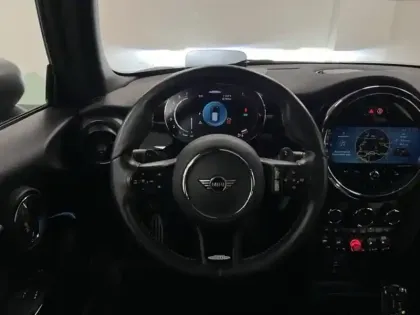 Photo 8 Mini Mini  JCW 231ch Edition Premium Plus BVA8