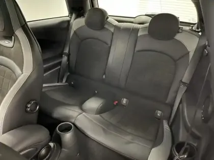 Photo 16 Mini Mini  JCW 231ch Edition Premium Plus BVA8