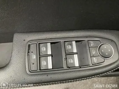 Photo 11 Renault Arkana  1.6 E-Tech 145ch Intens -21B