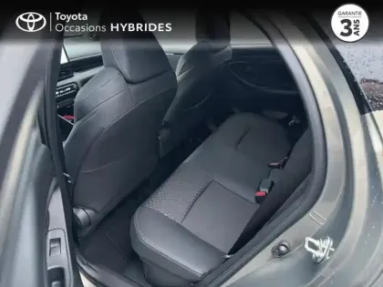 Photo 26 Toyota Yaris  116h Collection 5p MC24