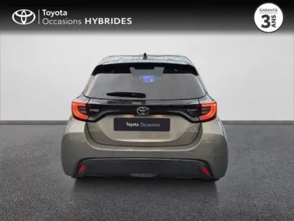 Photo 18 Toyota Yaris  116h Collection 5p MC24