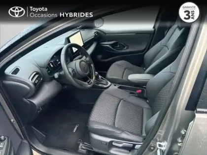 Photo 25 Toyota Yaris  116h Collection 5p MC24