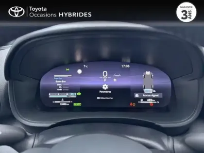 Photo 28 Toyota Yaris  116h Collection 5p MC24