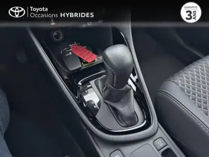 Photo 11 Toyota Yaris  116h Collection 5p MC24