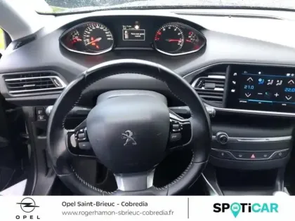 Photo 11 Peugeot 308  1.2 PureTech 110ch E6.3 S&S Allure