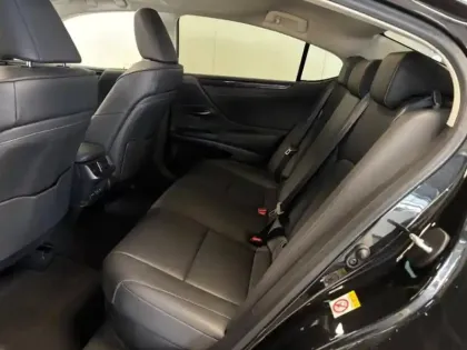 Photo 6 Lexus Es  300h Busins