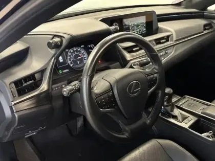 Photo 10 Lexus Es  300h Busins