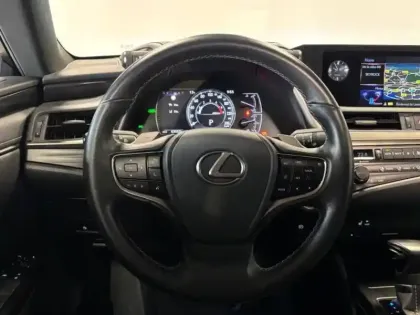 Photo 12 Lexus Es  300h Busins