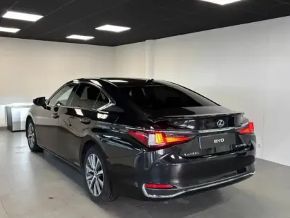 Photo 2 Lexus Es  300h Busins