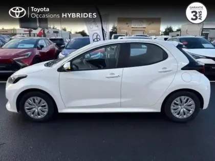 Photo 2 Toyota Yaris  116h Dynamic 5p MY22