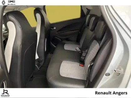 Photo 3 Renault Zoé Zoe E-Tech Techno charge normale R135