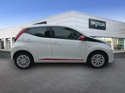 Photo 3 Toyota Aygo  1.0 VVT-i 69ch x-play 5p