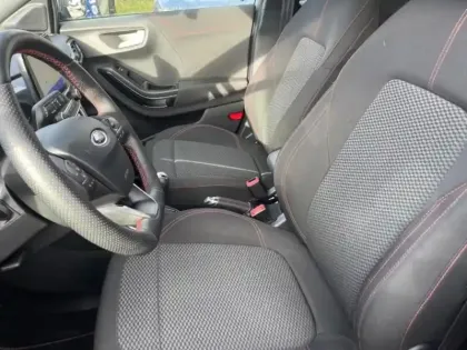 Photo 9 Ford Puma  1.0 Flexifuel 125ch S&S mHEV ST-Line