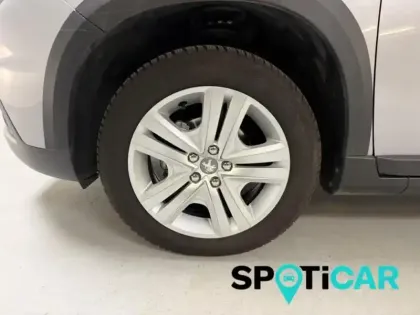 Photo 10 Peugeot 2008  1.2 PureTech 82ch E6.c Signature S&S