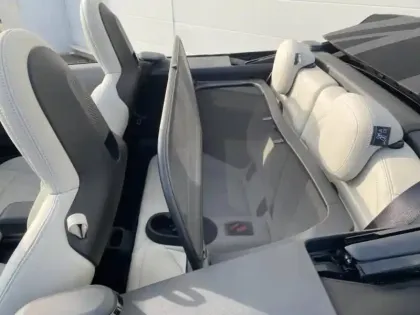 Photo 11 Mini Cooper  Cabrio S 204ch Favoured DKG7