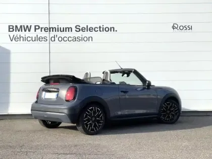 Photo 5 Mini Cooper  Cabrio S 204ch Favoured DKG7