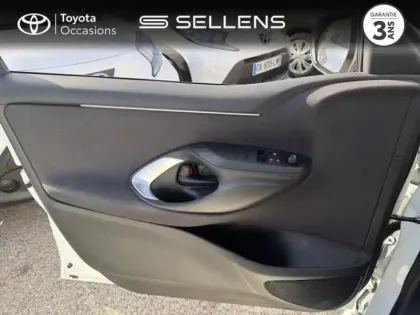 Photo 39 Toyota Yaris  70 VVT-i Dynamic 5p MY22