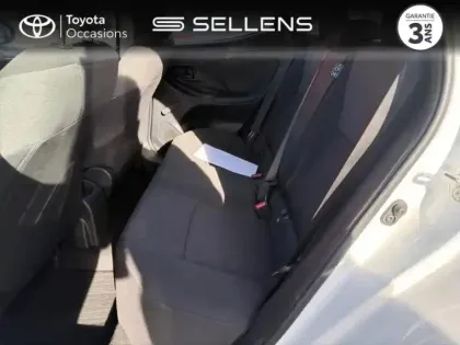 Photo 33 Toyota Yaris  70 VVT-i Dynamic 5p MY22