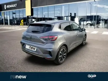 Photo 5 Renault Clio  1.6 E-Tech 145ch full hybrid Techno - 24