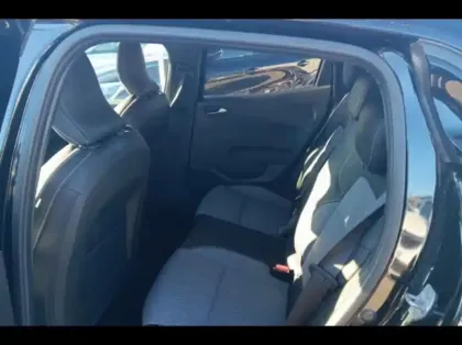 Photo 10 Renault Clio  1.6 E-Tech 145ch full hybrid Techno - 24