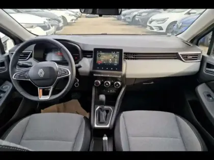 Photo 8 Renault Clio  1.6 E-Tech 145ch full hybrid Evolution - 24