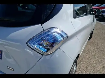 Photo 12 Renault Zoé Zoe Zen charge normale R90 MY19
