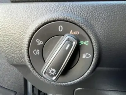 Photo 13 Volkswagen T-roc  2.0 TDI 150ch Style Exclusive DSG7