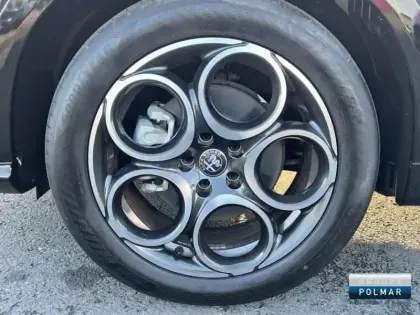 Photo 12 Alfa Romeo Tonale  1.5 Hybrid 130ch Sprint TCT