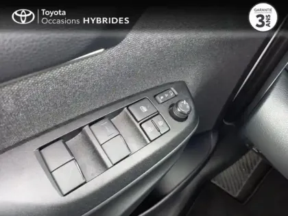 Photo 10 Toyota Yaris  116h Design 5p MY22