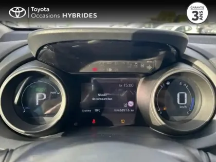 Photo 13 Toyota Yaris  116h Design 5p