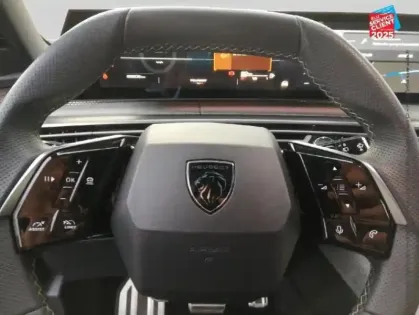 Photo 11 Peugeot 5008  Hybrid 136ch GT e-DCS6