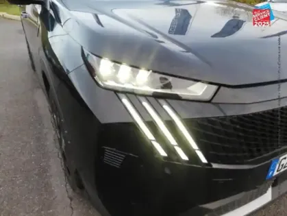 Photo 12 Peugeot 5008  Hybrid 136ch GT e-DCS6