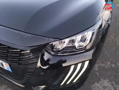 Photo 12 Peugeot 208  1.2 PureTech 100ch S&S Allure