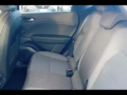 Photo 10 Renault Captur  1.0 TCe 90ch Techno - 25