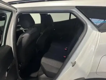 Photo 9 Peugeot 2008  e- 136ch Style