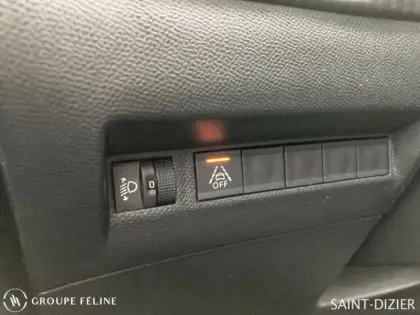 Photo 13 Peugeot 208  1.5 BlueHDi 100ch S&S Style