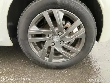 Photo 10 Peugeot 208  1.5 BlueHDi 100ch S&S Style