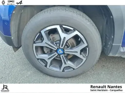 Photo 23 Dacia Duster  TCe 130ch FAP 15 ans 4x2