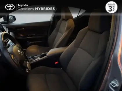 Photo 10 Toyota C-HR  122h Design 2WD E-CVT RC18
